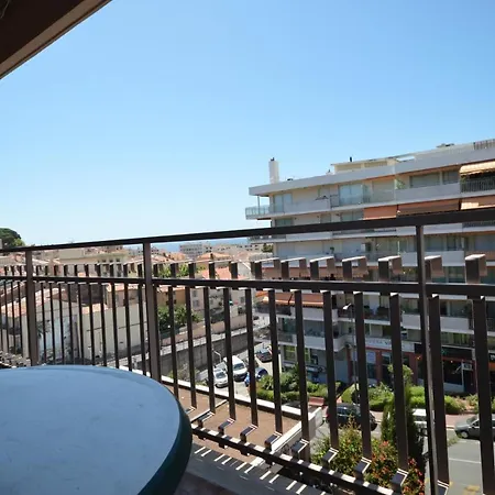 Apartment Near The Cannes
